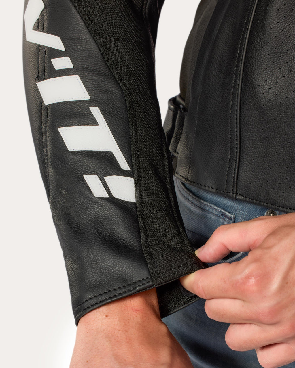 Jacket Quadratic | Black-Neon Red - Detail