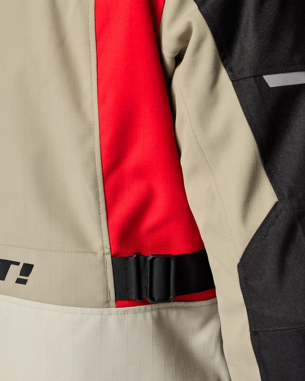 Jacket Convergent H2O | Red-Black - Detail