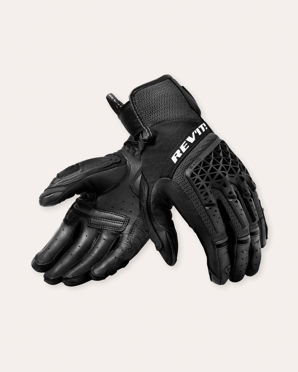 Front image: Sand 4 - Black