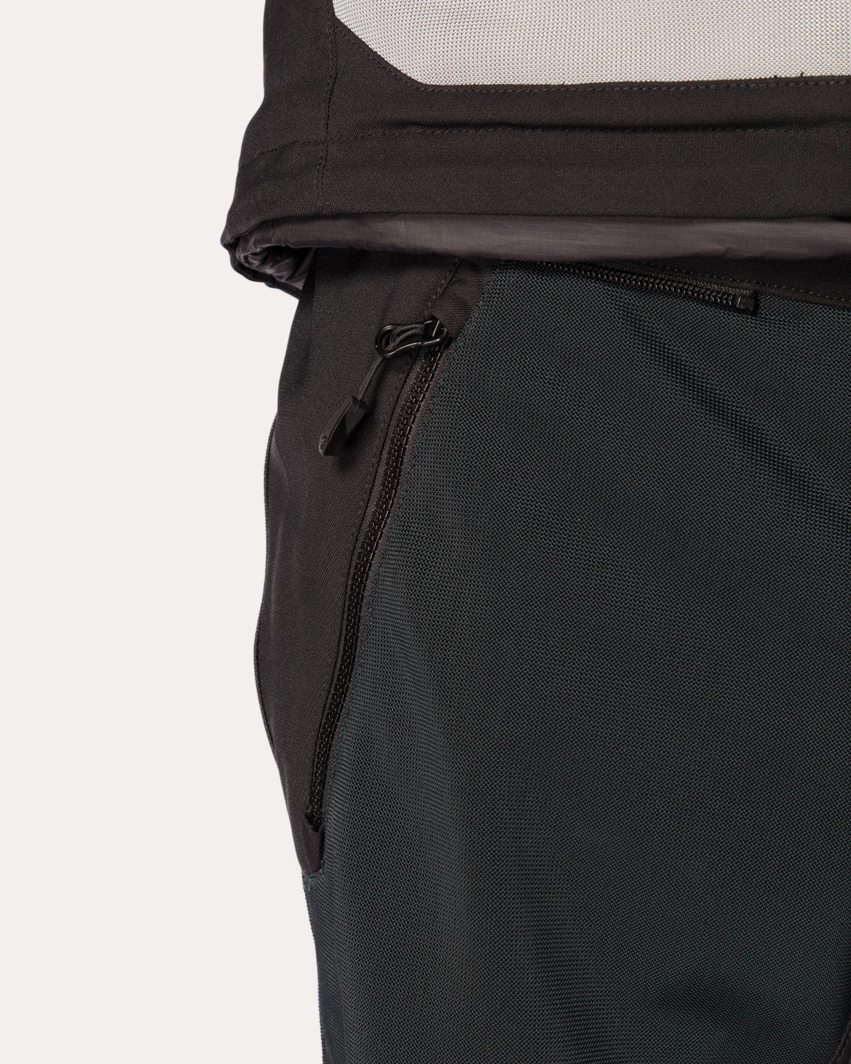Pants Tectonic H2O | Black - Detail