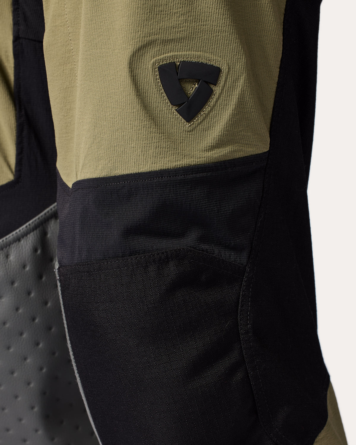 Pants Peninsula 2 | Black - Detail