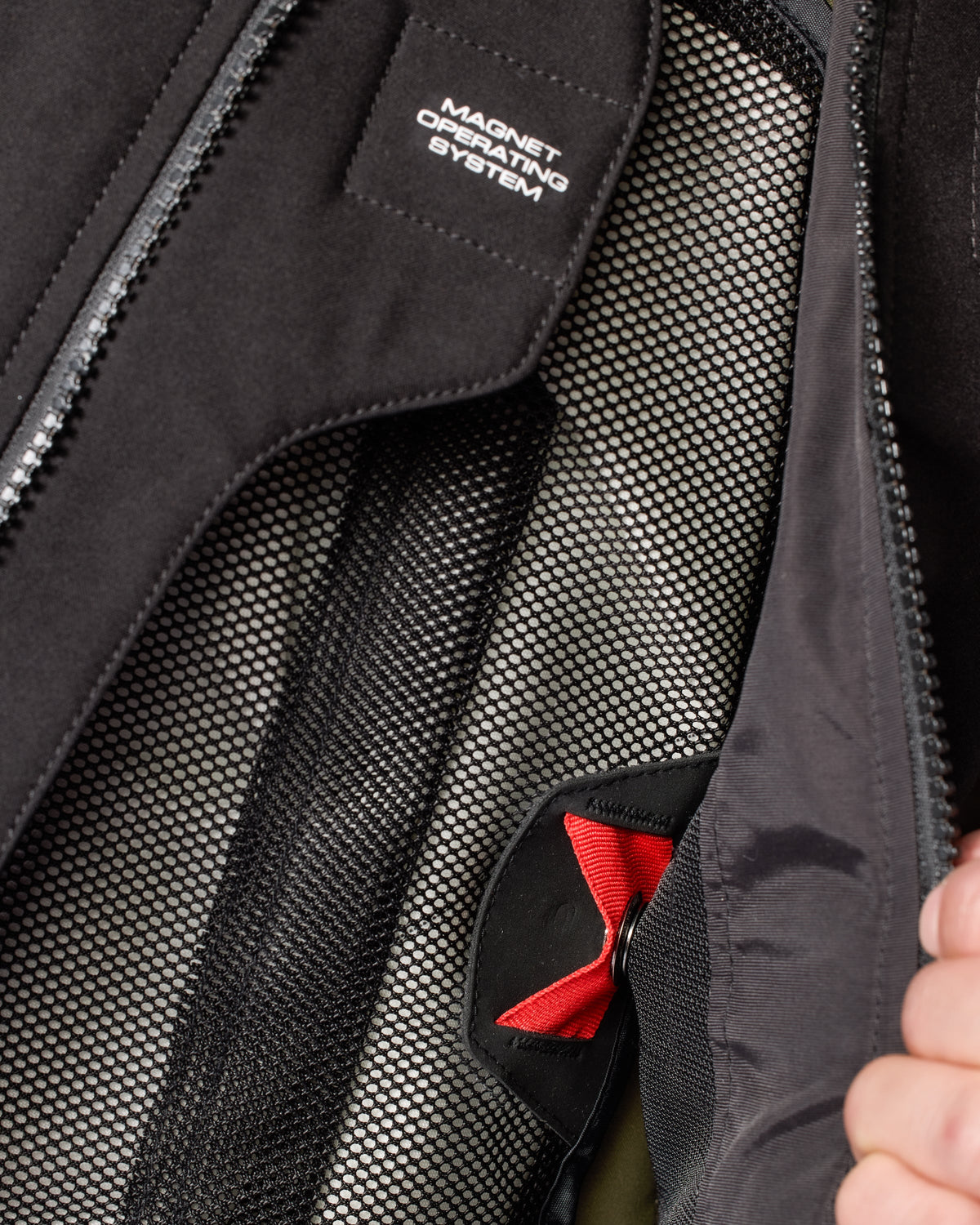 Airbag Avertum Street Tech-Air | Black - Detail