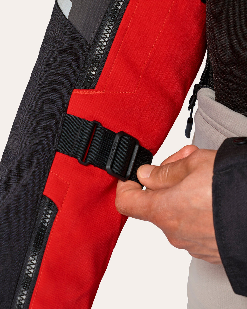 Jacket Defender 4 GTX | Black-Ocher Yellow - Detail