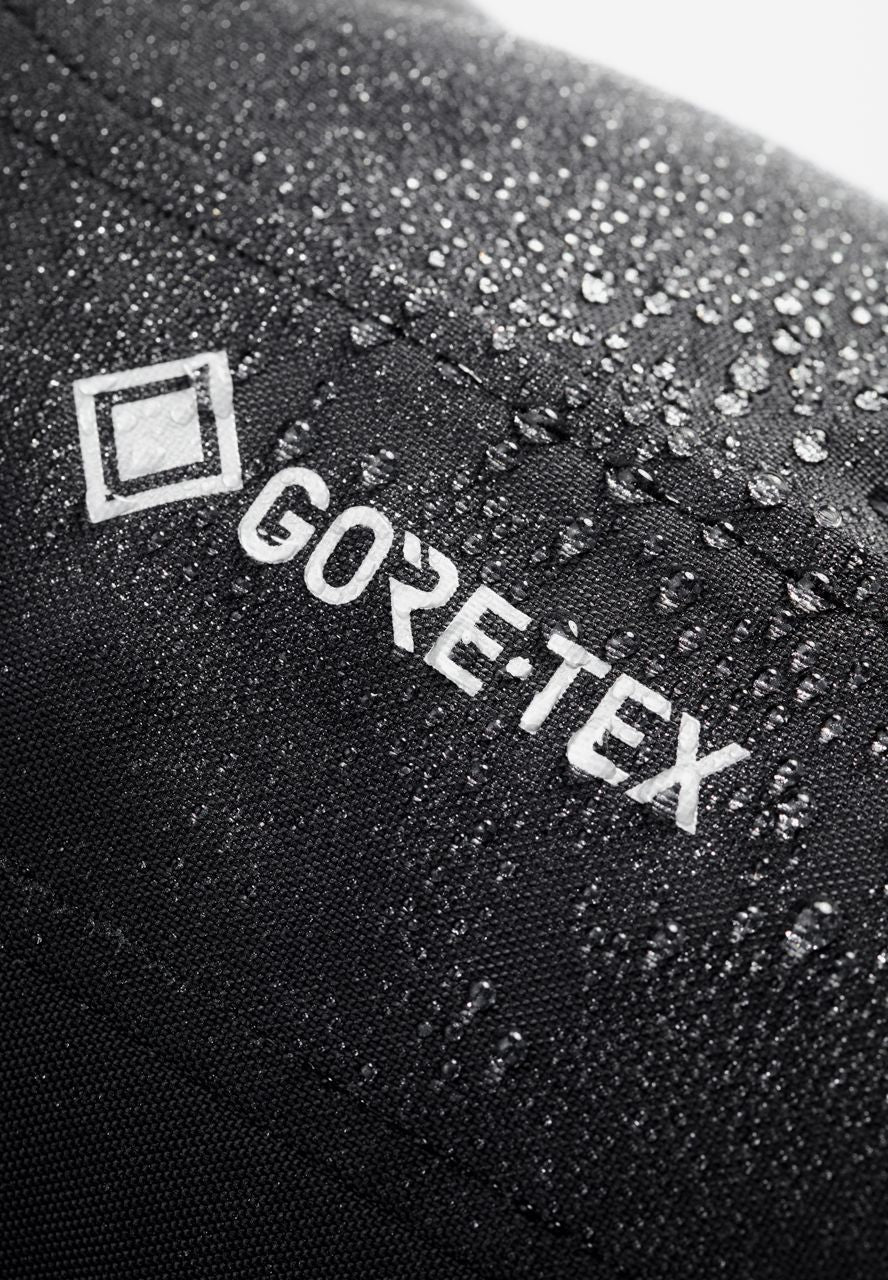 Pants Vertical GTX | Black - Detail