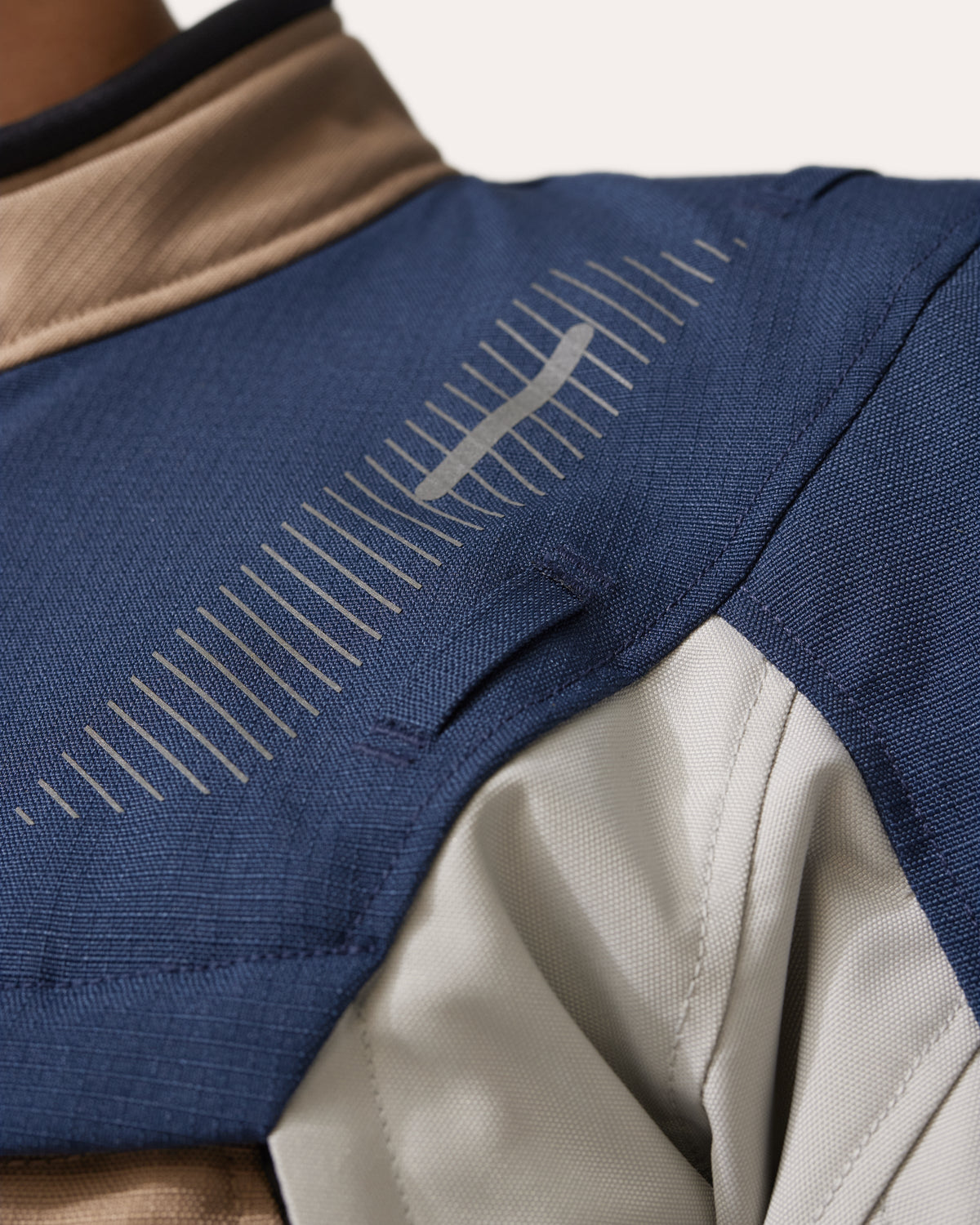 Jacket Sand 5 H2O | Grey-Dark Grey - Detail