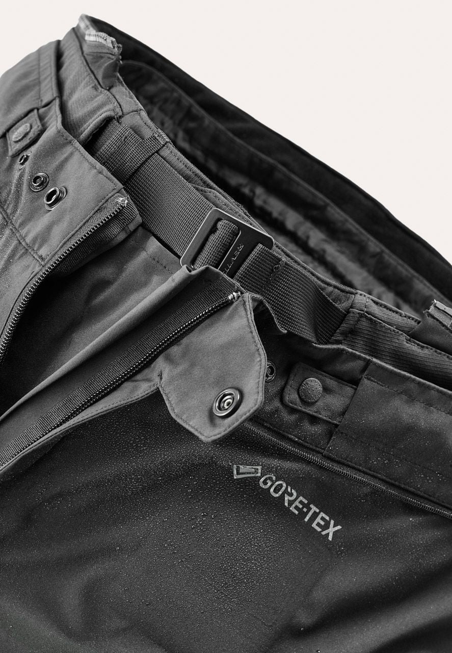 Pants Defender 4 GTX | Black - Detail
