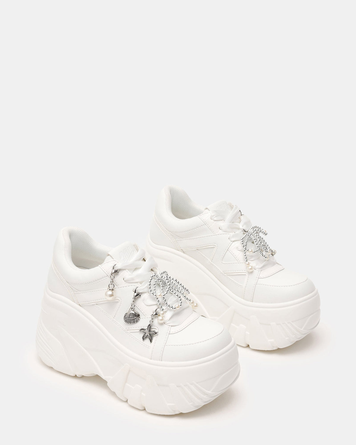 FIFI WHITE